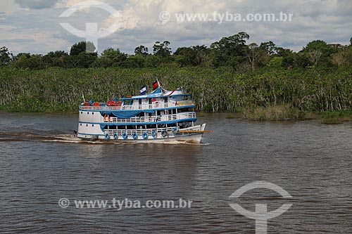  Barco de transporte de passageiros no Rio Amazonas próximo à Urucurituba  - Urucurituba - Amazonas (AM) - Brasil