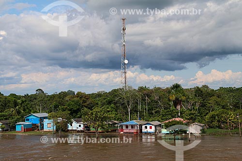  Vista da cidade de Urucurituba a partir do Rio Amazonas durante a época de cheia  - Urucurituba - Amazonas (AM) - Brasil