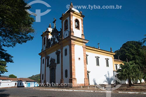  Fachada lateral da Igreja de Nossa Senhora do Carmo (1767)  - Sabará - Minas Gerais (MG) - Brasil