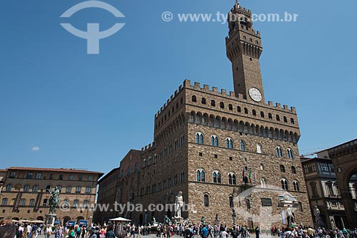  Vista do Palazzo Vecchio (Palácio Vechio) - século XIII - a partir da Piazza della Signoria (Praça da Senhoria)  - Florença - Província de Florença - Itália