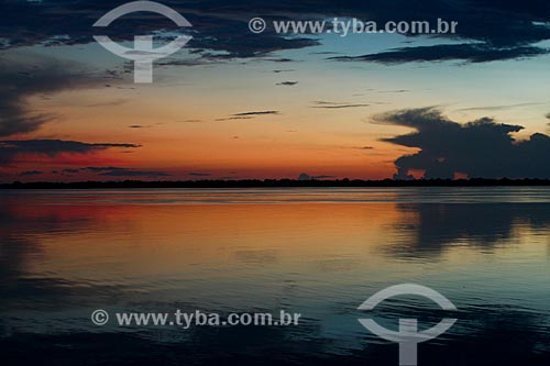  Ribeirinhos no pôr do sol do Rio Negro  - Manaus - Amazonas (AM) - Brasil