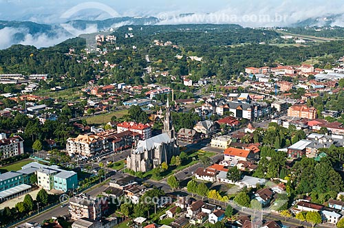  Foto aérea da Paróquia de Nossa Senhora de Lourdes - também conhecida como Catedral de Pedra  - Canela - Rio Grande do Sul (RS) - Brasil