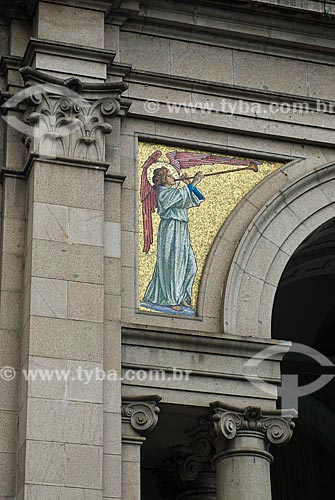  Detalhe de mosaico na fachada da Catedral Metropolitana de Porto Alegre (1929)  - Porto Alegre - Rio Grande do Sul (RS) - Brasil