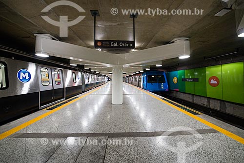  Metrô na Estação Uruguai do Metrô Rio - Linha 1  - Rio de Janeiro - Rio de Janeiro (RJ) - Brasil