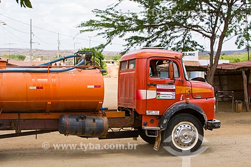  Caminhão pipa do Programa de abastecimento de água  - Cabaceiras - Paraíba (PB) - Brasil