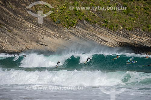  Surfe na Praia de Itacoatiara  - Niterói - Rio de Janeiro (RJ) - Brasil