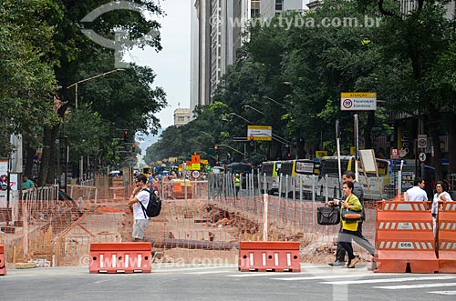  Obras para implantação do VLT (Veículo Leve Sobre Trilhos) na Avenida Rio Branco  - Rio de Janeiro - Rio de Janeiro (RJ) - Brasil