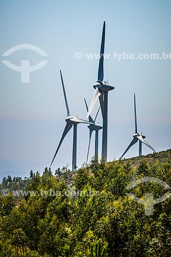  Parque eólico na área de Foiá - parte mais alta da região da freguesia de Caldas de Monchique  - Concelho de Monchique - Distrito de Faro - Portugal