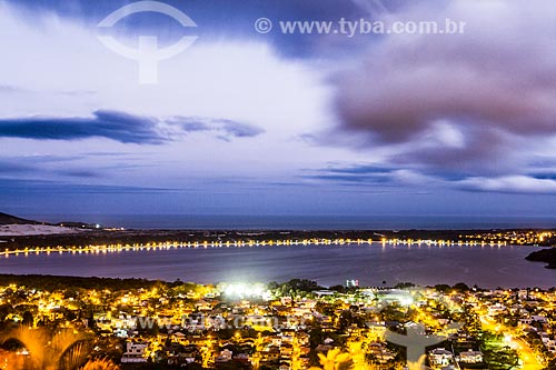  Vista geral da Lagoa da Conceição ao anoitecer  - Florianópolis - Santa Catarina (SC) - Brasil