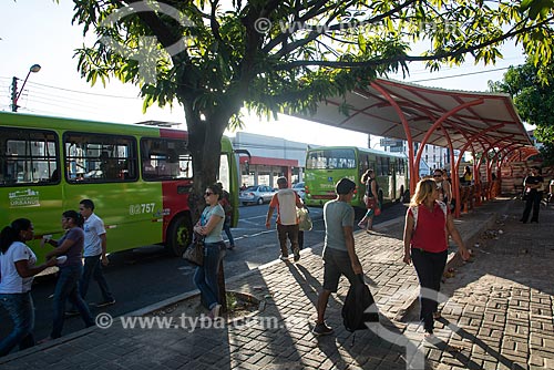  Ponto de ônibus na Praça Demóstenes Avelino  - Teresina - Piauí (PI) - Brasil