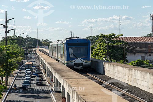  Metrô chegando a Estação Governador Alberto Silva do Metrô de Teresina  - Teresina - Piauí (PI) - Brasil