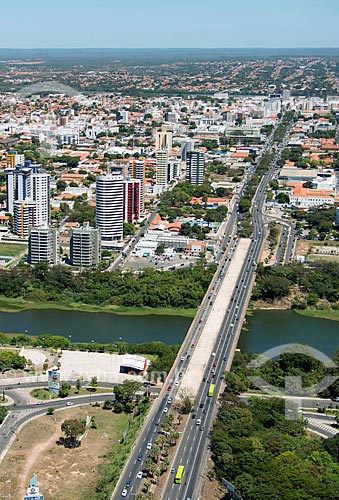  Foto aérea da Ponte Juscelino Kubitschek (1957) - também conhecida como Ponte da Frei Serafim - sobre o Rio Poti  - Teresina - Piauí (PI) - Brasil