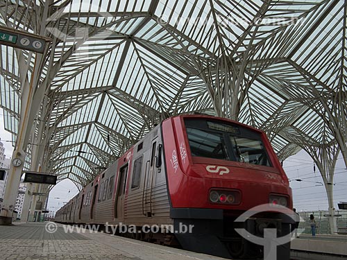  Metrô na Gare do Oriente - estação ferroviária e rodoviária na cidade de Lisboa  - Lisboa - Distrito de Lisboa - Portugal