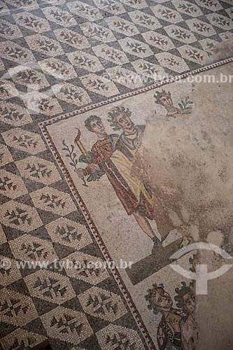  Detalhe de mosaico do Vestíbulo del Adventus (Vestibulo de Boas Vindas) na Villa Romana del Casale - antiga palácio construído no século IV  - Piazza Armerina - Província de Enna - Itália