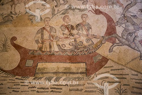  Detalhe de mosaico conhecido como a Grande Caçada na Villa Romana del Casale - antiga palácio construído no século IV  - Piazza Armerina - Província de Enna - Itália