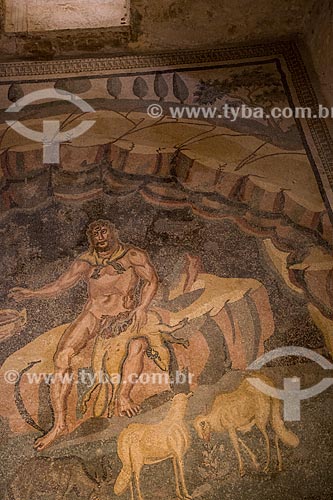  Detalhe de mosaico no Vestíbulo de Polifemo na Villa Romana del Casale - antiga palácio construído no século IV  - Piazza Armerina - Província de Enna - Itália