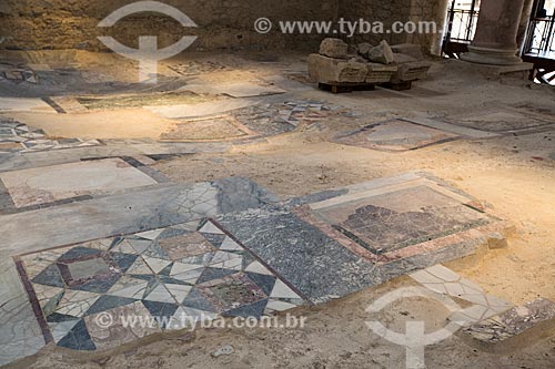  Detalhe de mosaico no interior da Basílica na Villa Romana del Casale - antiga palácio construído no século IV  - Piazza Armerina - Província de Enna - Itália