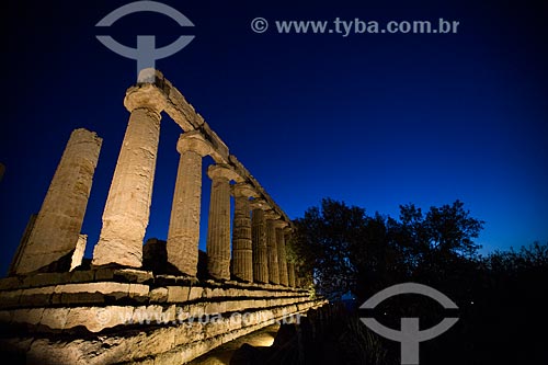  Anoitecer no Templo de Juno - Valle dei Templi (Vale dos Templos) - antiga cidade grega de Akragas  - Agrigento - Província de Agrigento - Itália