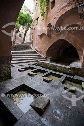  Lavatório medieval da cidade de Cefalù  - Cefalù - Província de Palermo - Itália