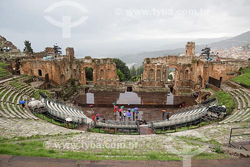  Vista geral do Teatro Antico di Taormina (Antigo Teatro de Taormina) - Século II  - Taormina - Província de Messina - Itália