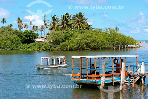  Barcos de passeio em Jequiá da Praia  - Jequiá da Praia - Alagoas (AL) - Brasil