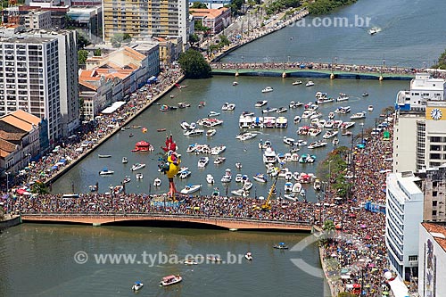  Foto aérea do desfile do bloco de carnaval de rua Galo da Madrugada  - Recife - Pernambuco (PE) - Brasil