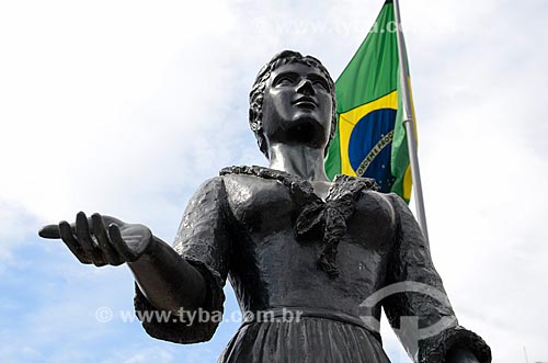  Estátua da Princesa Isabel (2003) na Avenida Princesa Isabel  - Rio de Janeiro - Rio de Janeiro (RJ) - Brasil