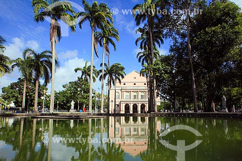  Praça da República com o Teatro Santa Isabel (1850) ao fundo  - Recife - Pernambuco (PE) - Brasil