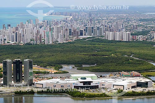  Vista geral do Shopping Rio Mar e do Parque dos Manguezais com os prédios do bairro de Boa Viagem ao fundo  - Recife - Pernambuco (PE) - Brasil