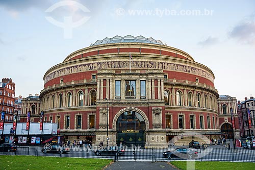  Fachada do Royal Albert Hall (1871) - inaugurado pela rainha Vitória, em memória do seu marido Príncipe de Saxe-Coburgo-Gota  - Kensington e Chelsea - Grande Londres - Inglaterra