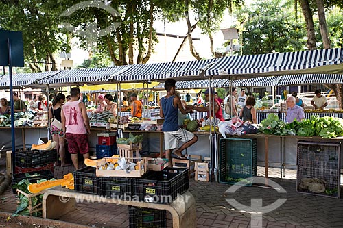  Feira livre na Praça Rodrigues Paes  - Paraíba do Sul - Rio de Janeiro (RJ) - Brasil