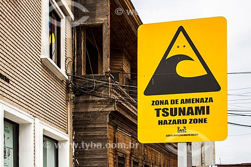  Placa indicando local seguro em caso de tsunami  - Iquique - Província de Iquique - Chile