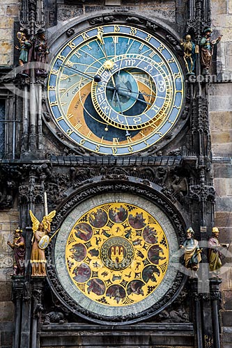  Detalhe da torre do relógio astronômico na Prefeitura da Cidade Velha de Praga  - Praga - Região da Boêmia Central - República Tcheca