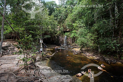  Turistas na Reserva Ecológica Cachoeira do Santuário  - Presidente Figueiredo - Amazonas (AM) - Brasil