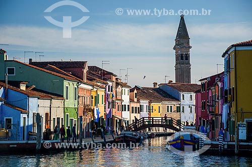  Vista de canal e casas na Ilha de Burano  - Veneza - Província de Veneza - Itália