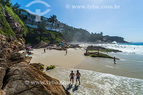  Banhistas na Praia da Joatinga  - Rio de Janeiro - Rio de Janeiro (RJ) - Brasil