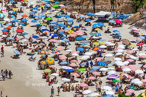  Banhistas na Praia da Joatinga  - Rio de Janeiro - Rio de Janeiro (RJ) - Brasil