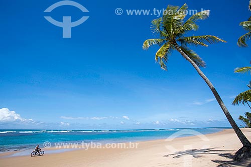  Orla da Praia de taipús de fora
  - Maraú - Bahia (BA) - Brasil