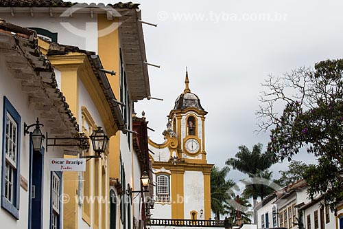  Detalhe da Igreja Matriz de Santo Antônio (1710) vista a partir da Rua da Câmara  - Tiradentes - Minas Gerais (MG) - Brasil