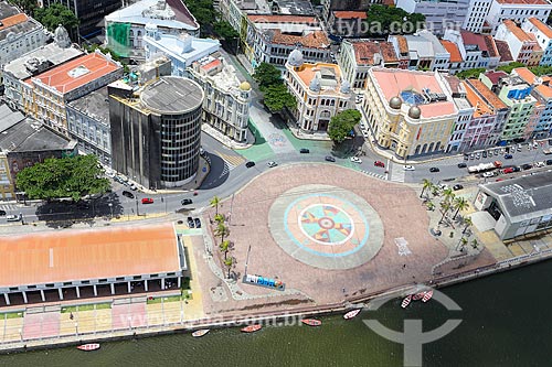  Foto aérea da Praça do Rio Branco - também conhecido como Marco Zero - com o Rio Capibaribe ao fundo  - Recife - Pernambuco (PE) - Brasil