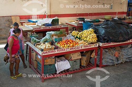  Barraca de frutas no mercado de frutas e legumes da cidade  - Juazeiro do Norte - Ceará (CE) - Brasil