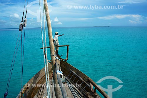  Barco próximo à Ilha do Ibo  - Distrito de Ibo - Província de Cabo Delgado - Moçambique