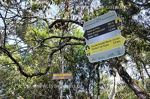  Placa informativa na trilha do Morro do Queimado  - Rio de Janeiro - Rio de Janeiro (RJ) - Brasil