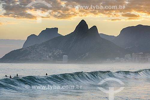  Pôr do sol na Praia do Arpoador  - Rio de Janeiro - Rio de Janeiro (RJ) - Brasil
