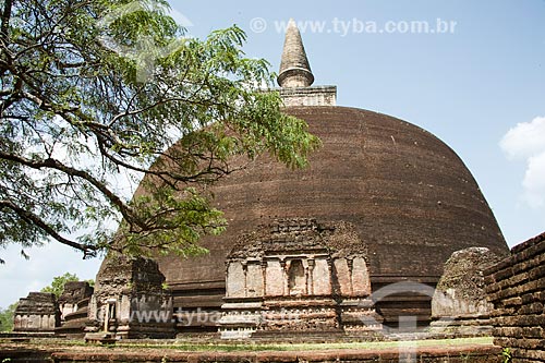  Templo Kiri Vihara - antigo santuário para relíquias sagradas do Sri Lanka  - Distrito de Polonnaruwa - Província Centro-Norte - Sri Lanka