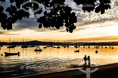  Pôr do sol na orla da Praia de Santo Antônio de Lisboa  - Florianópolis - Santa Catarina (SC) - Brasil