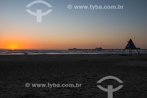  Nascer do sol na Praia de Atlântida  - Xangri-lá - Rio Grande do Sul (RS) - Brasil