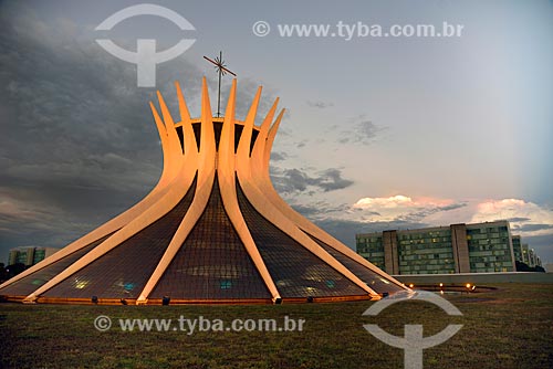  Catedral Metropolitana de Nossa Senhora Aparecida (1958) - também conhecida como Catedral de Brasília  - Brasília - Distrito Federal (DF) - Brasil