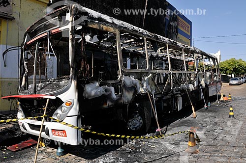  Ônibus incendiado na Avenida Fernando Costa - Suspeita de incêndio criminoso  - Mirassol - São Paulo (SP) - Brasil
