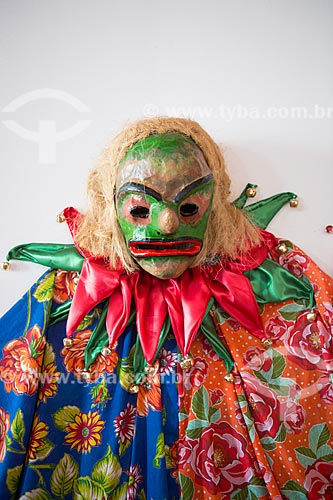  Detalhe de fantasia de Fofão - personagem do carnaval maranhense - em exibição na Casa do Maranhão  - São Luís - Maranhão (MA) - Brasil